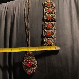 Vintage from the 40s Red and Gold necklace and bracelet